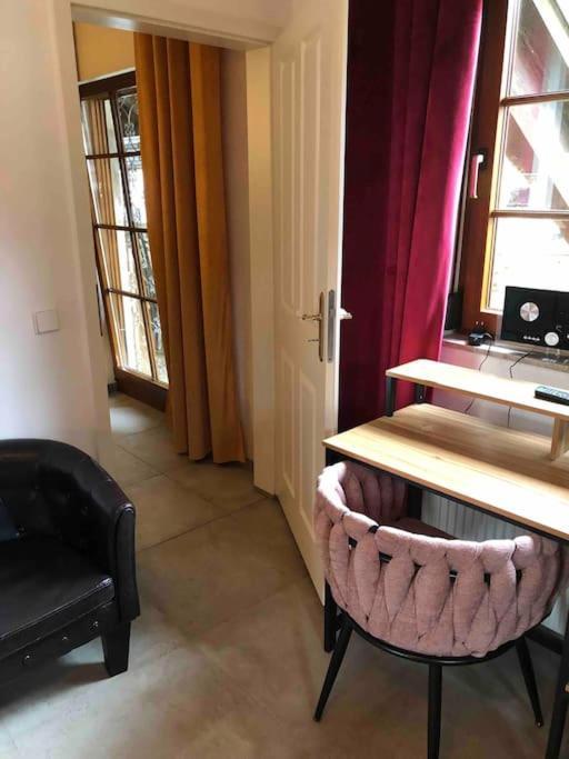 Willkommen Im Casa Felice, Der Wohlfuehl Oase Mit Balkon, 4 Betten Und Homeoffice Platz Aidlingen Zewnętrze zdjęcie